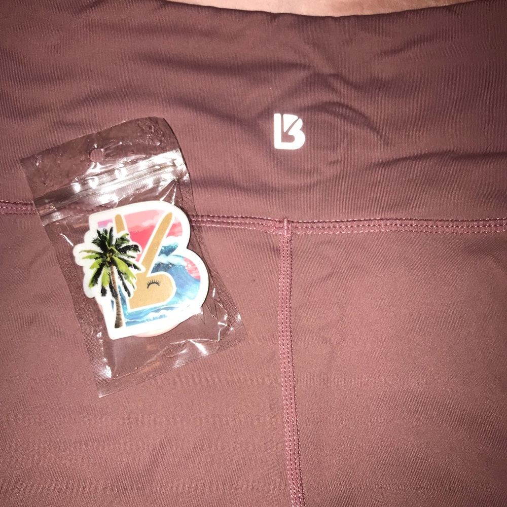 BUFFBUNNY Leggings ✨ AND new PopSocket!